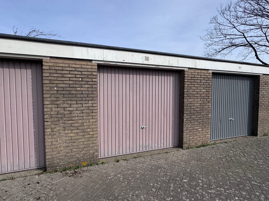 Foto 1 van Garagebox Smitsstraat 32 G023