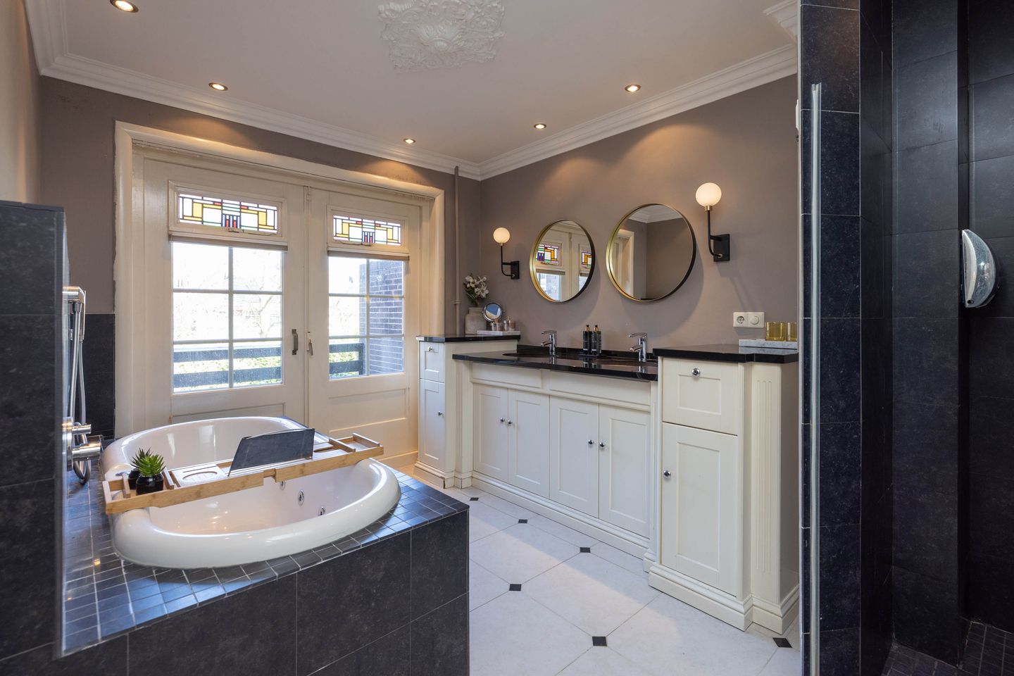 Foto 25 van Bornsestraat 122