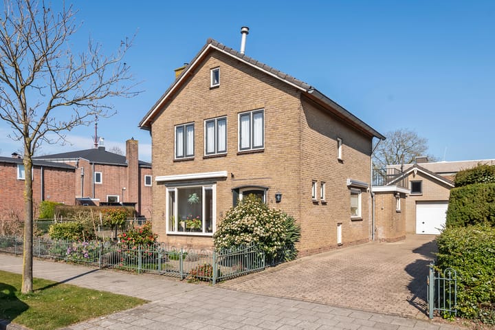 Foto 5 van Emmalaan 4