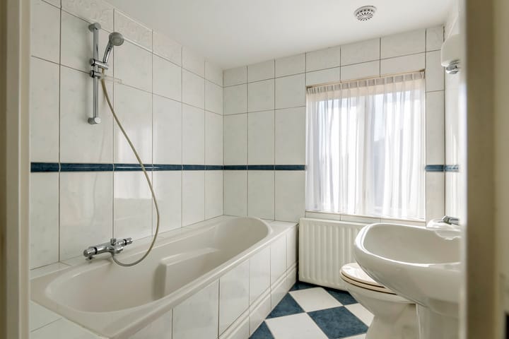 Foto 22 van Emmalaan 4