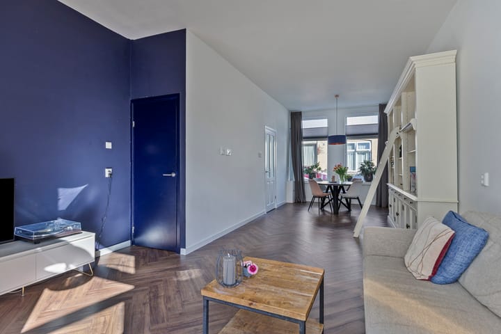 Foto 8 van Colensostraat 4