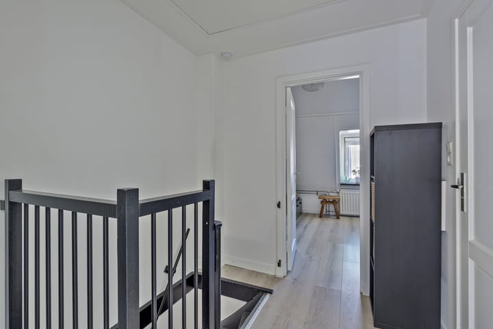 Foto 14 van Colensostraat 4