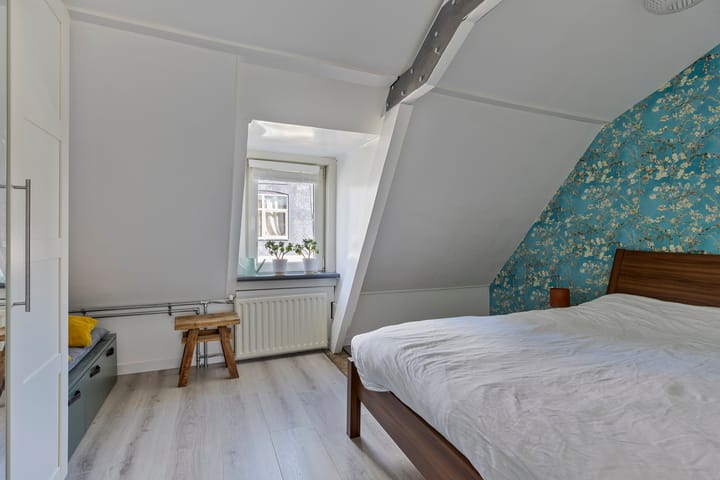 Foto 15 van Colensostraat 4