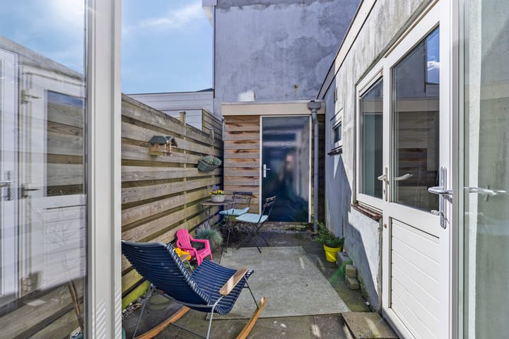 Foto 12 van Colensostraat 4