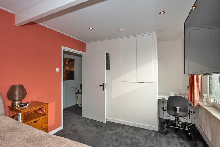 Foto 15 van Möllenbergstraat 7