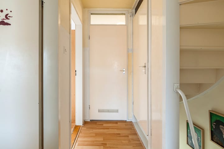 Foto 19 van van Necksingel 14