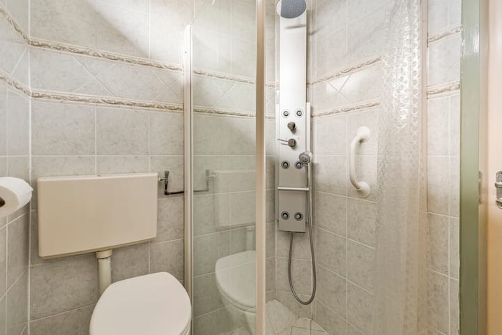 Foto 23 van van Necksingel 14