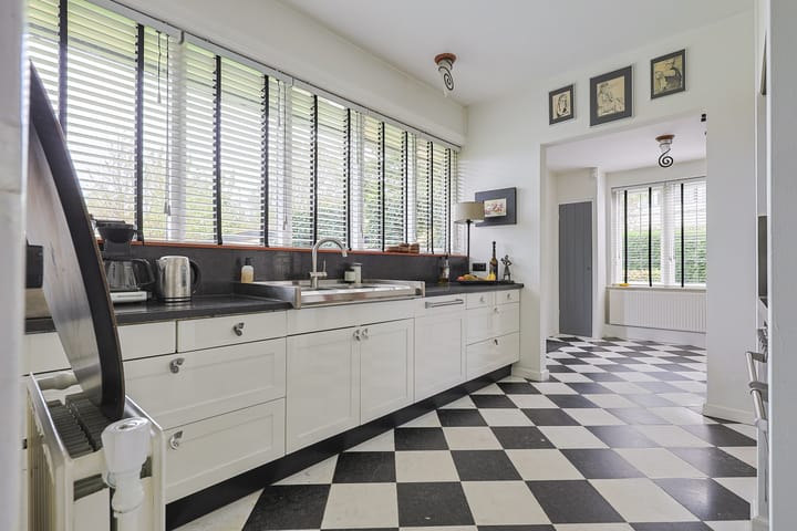 Foto 16 van Curtiuslaan 15