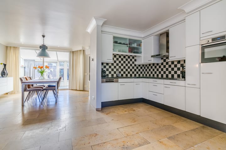 Photo 14 of Dravikstraat 12