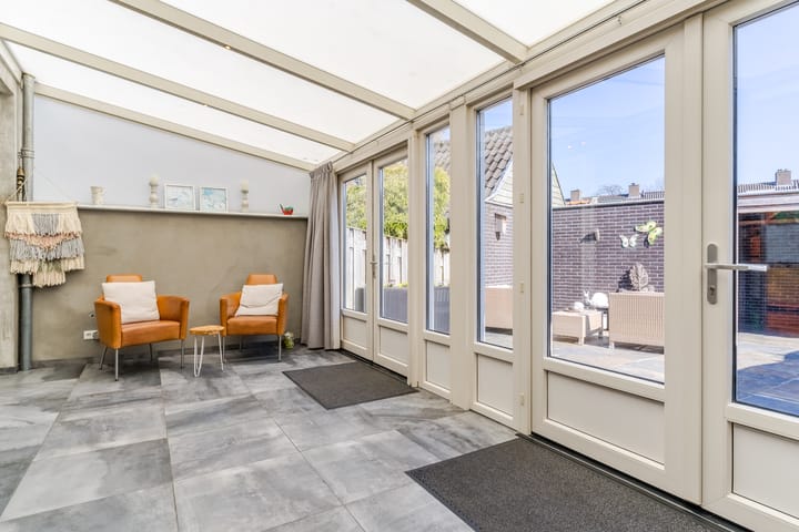 Photo 21 of Dravikstraat 12