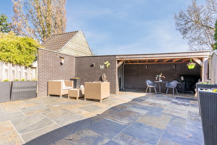 Photo 37 of Dravikstraat 12