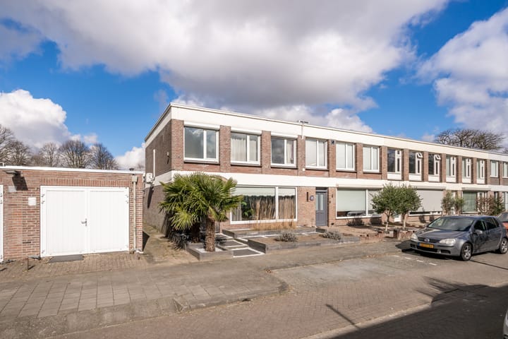 Foto 24 van Esdoornstraat 26