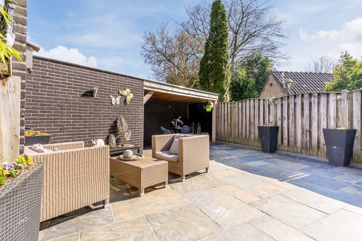 Photo 38 of Dravikstraat 12