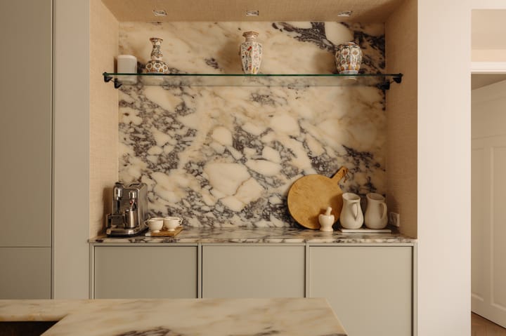 Photo 9 of Roompotstraat 12-H