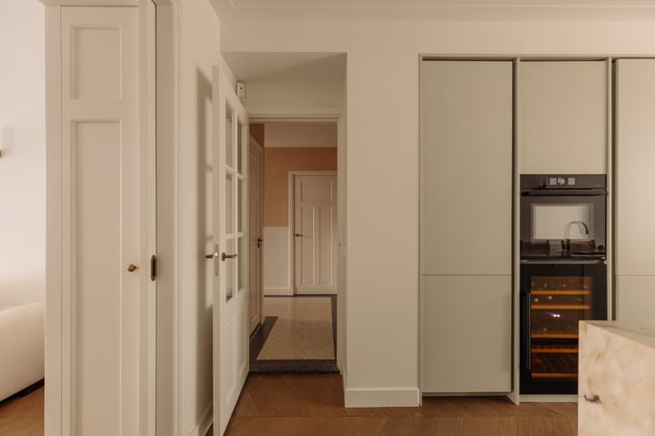 Photo 11 of Roompotstraat 12-H