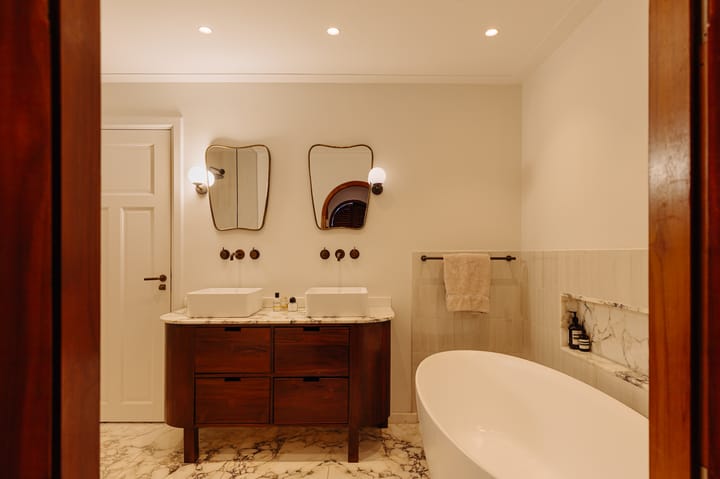 Photo 35 of Roompotstraat 12-H