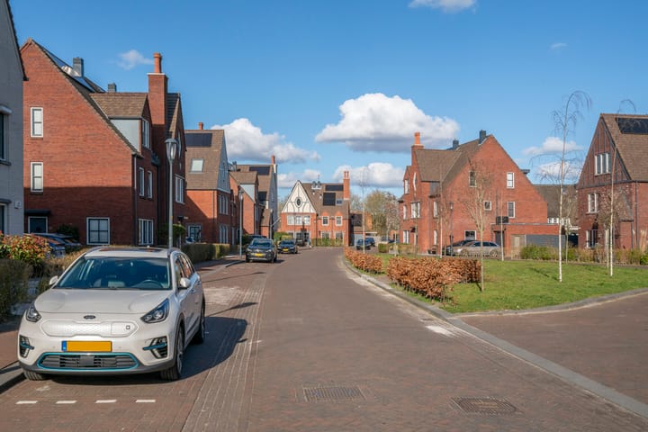 Foto 48 van Charles Brandonlaan 32