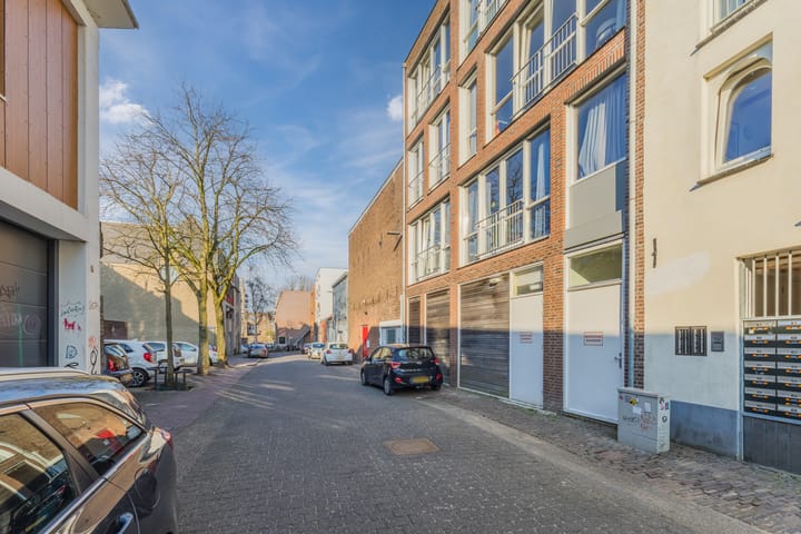 Foto 5 van Karrengas 44-F