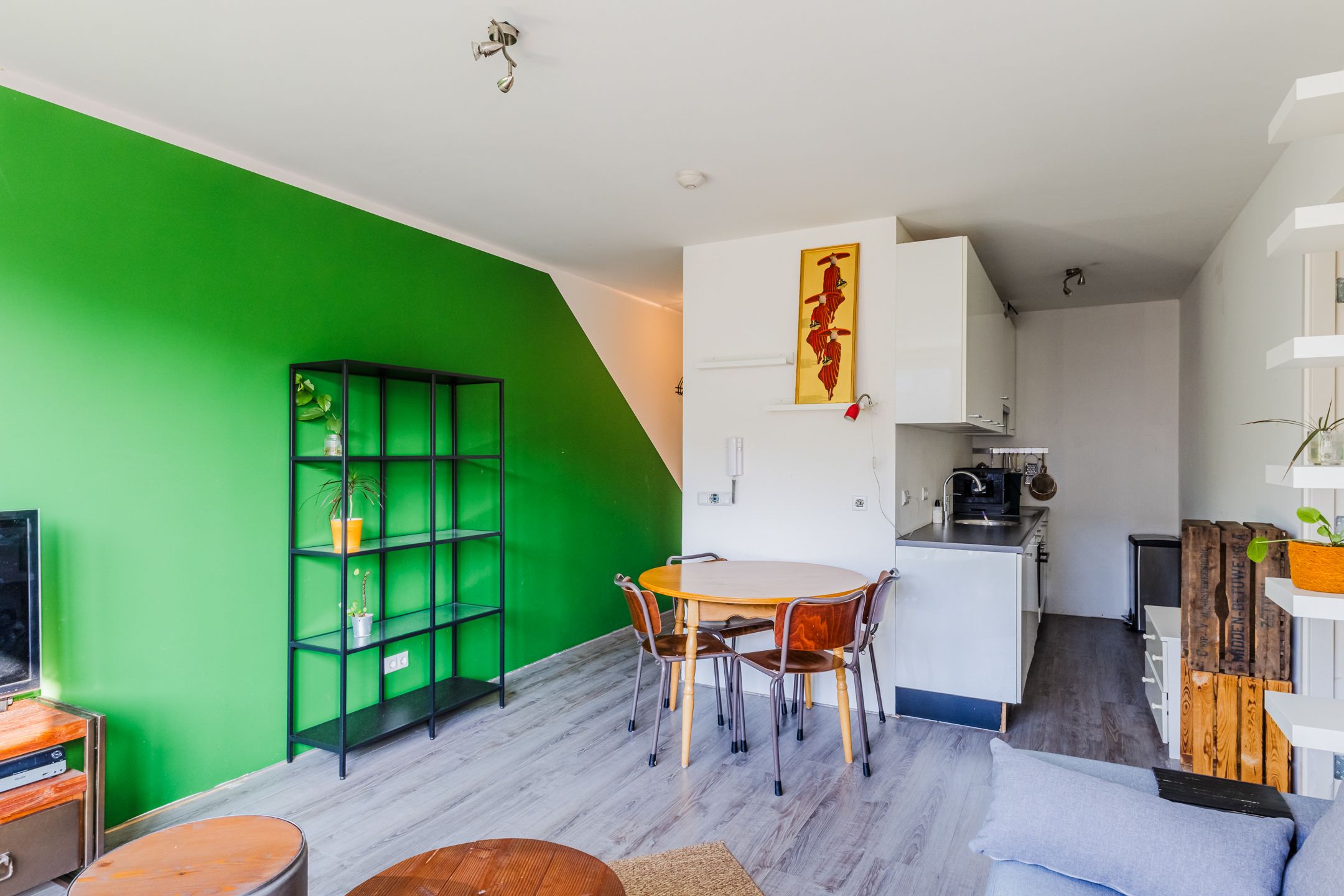 Photo 9 of Karrengas 44-F