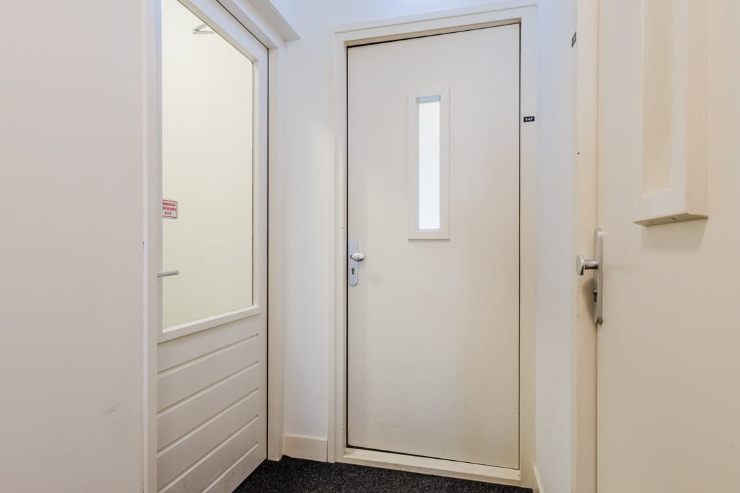 Photo 11 of Karrengas 44-F