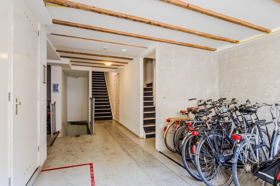 Photo 22 of Karrengas 44-F