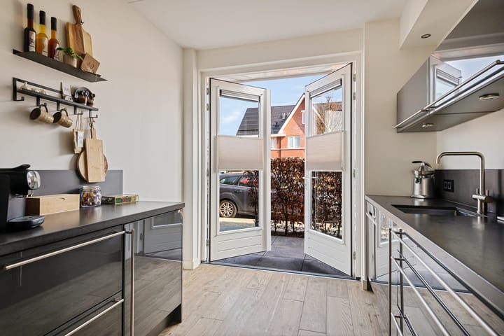 Foto 8 van Albert van Damstraat 16