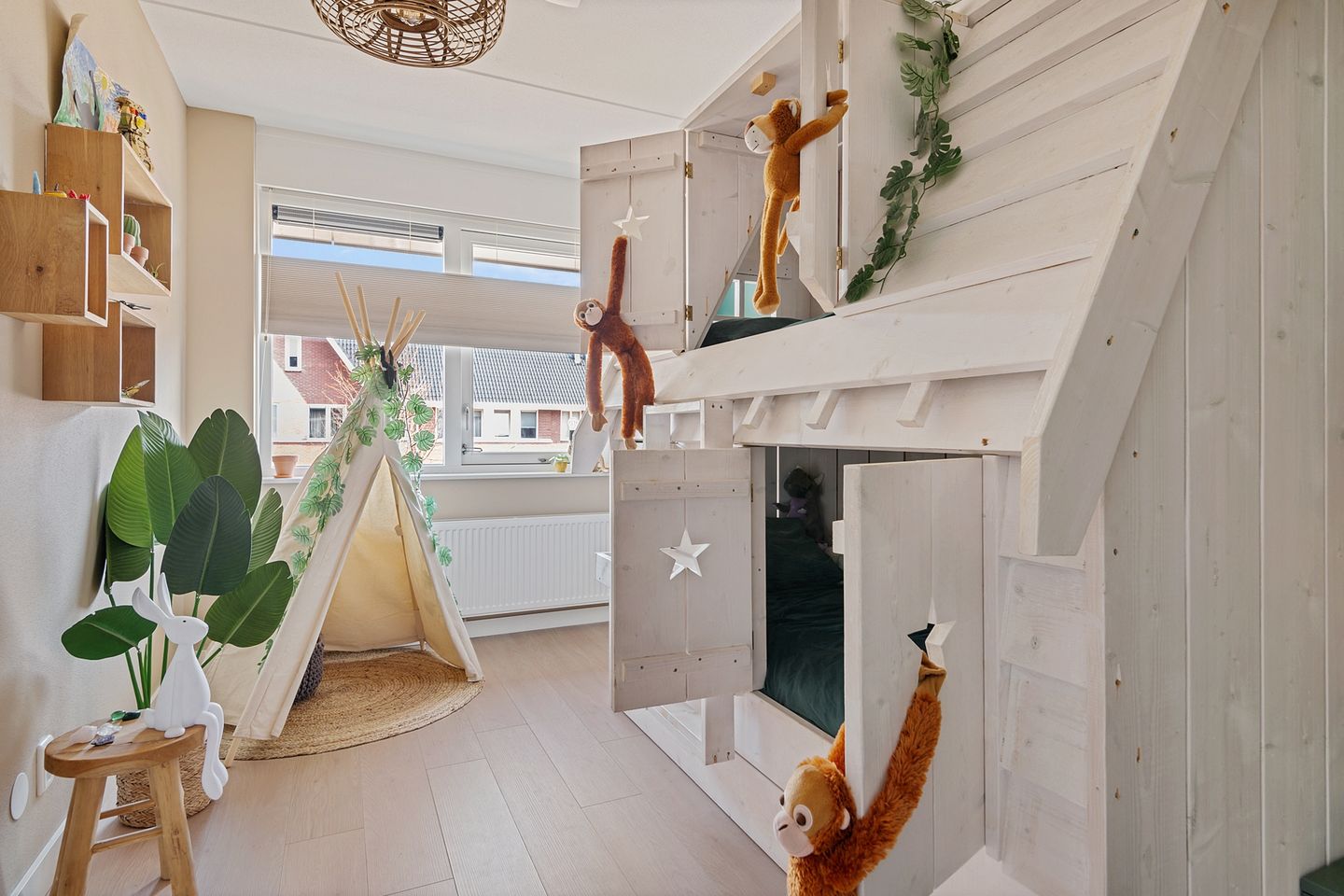 Foto 14 van Albert van Damstraat 16