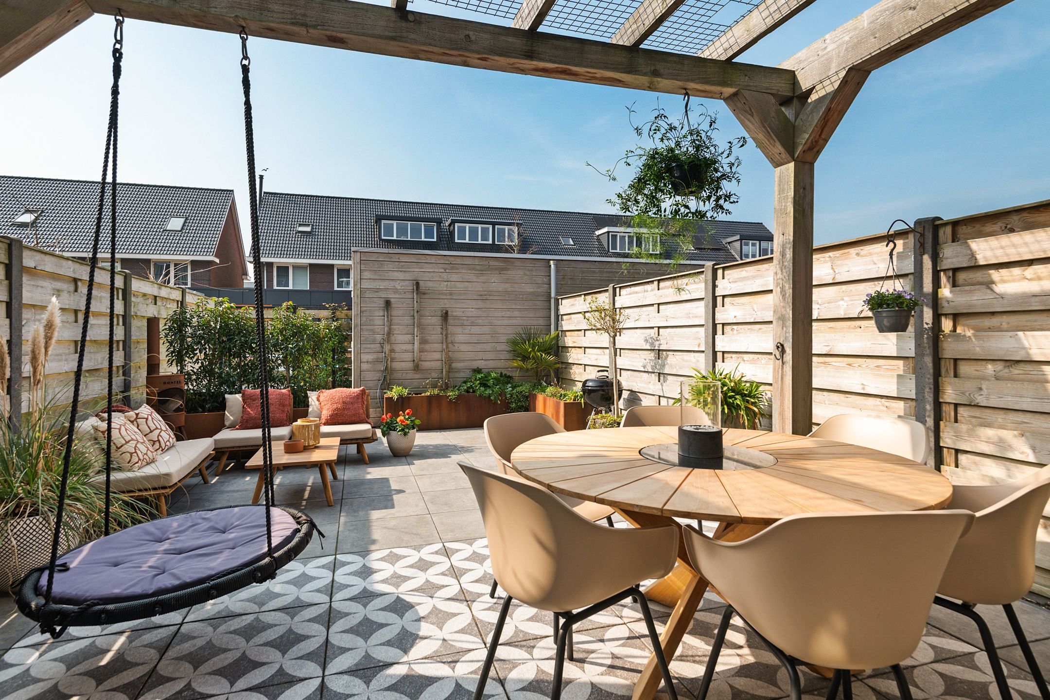 Foto 24 van Albert van Damstraat 16