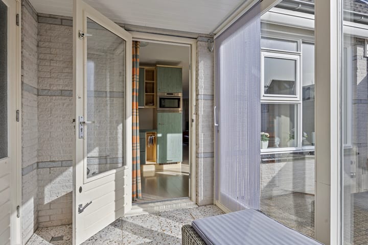 Photo 19 of Vlielandlaan 7