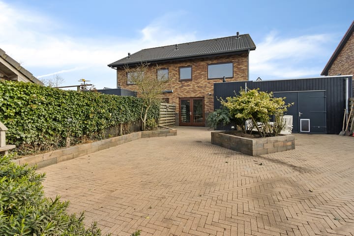 Photo 38 of De Tille 39