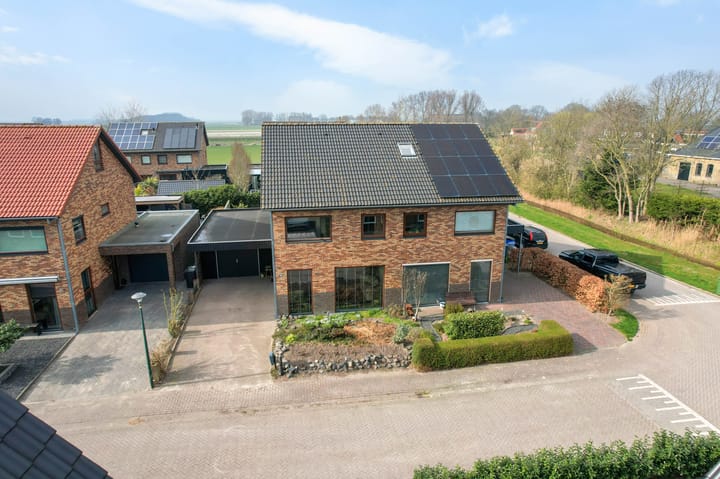 Photo 42 of De Tille 39