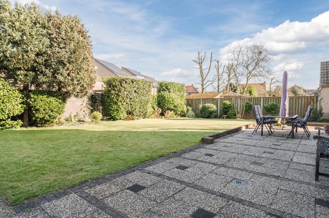 Photo 2 of Abdis van Thornstraat 33