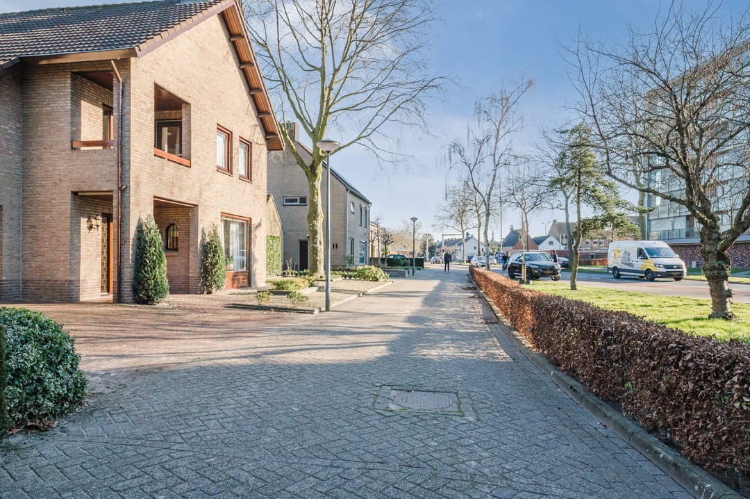 Photo 43 of Abdis van Thornstraat 33