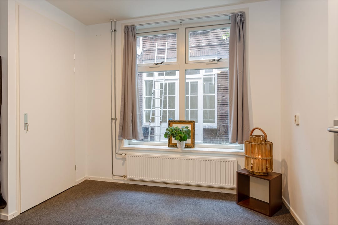 Foto 17 van van Leeuwenhoekstraat 1-A