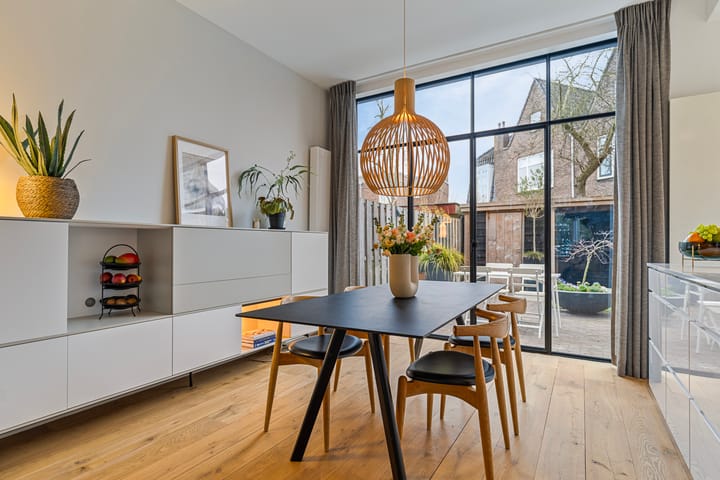 Foto 12 van Wouwermanstraat 112