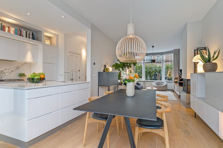 Foto 15 van Wouwermanstraat 112