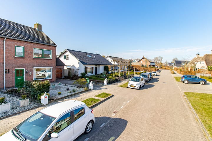 Photo 61 of Hoofdveld 12