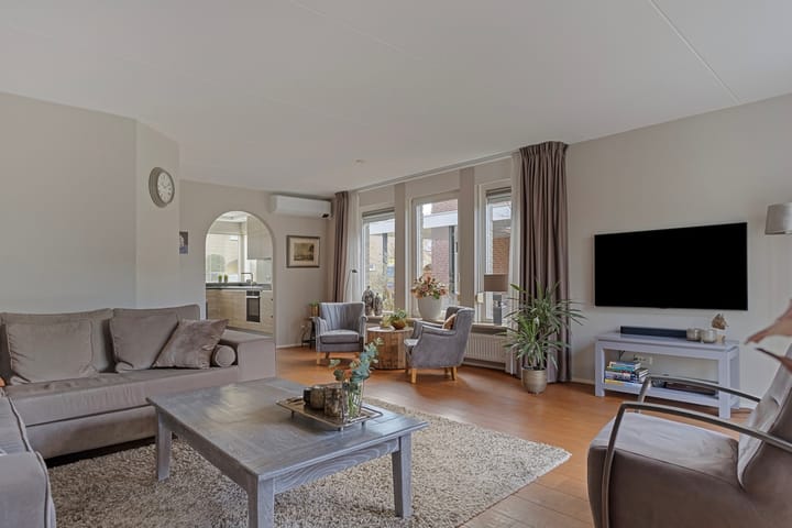 Foto 11 van Julie de Graaglaan 75