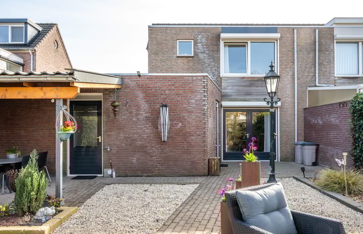 Photo 48 of Sering 7