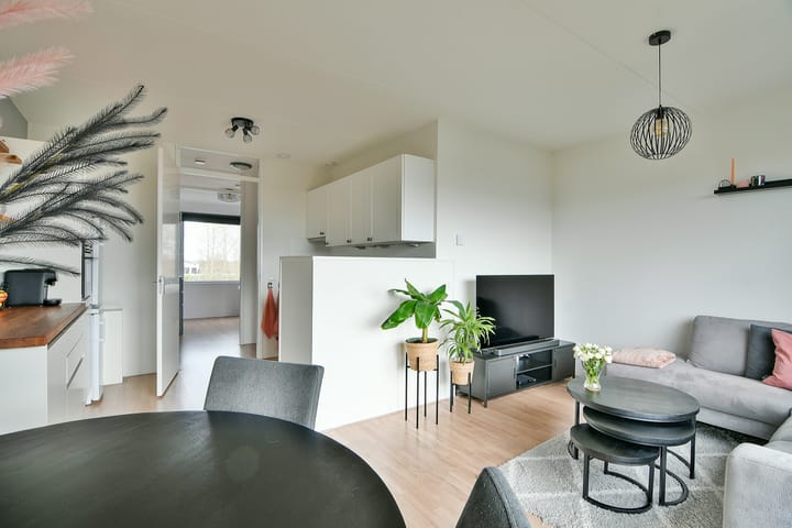 Foto 18 van Montreallaan 6-A