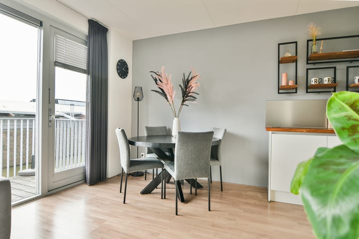 Foto 21 van Montreallaan 6-A