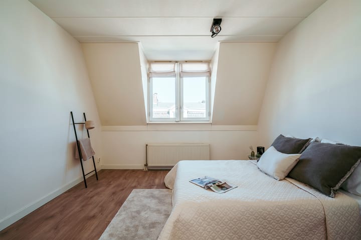 Foto 19 van Fokke Simonszstraat 22-D