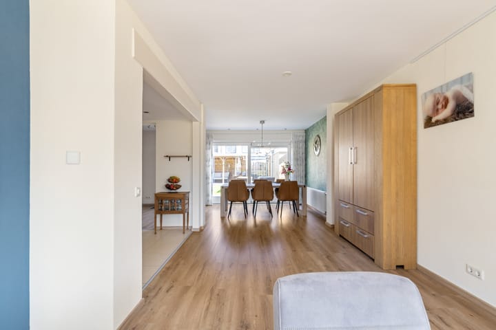 Foto 16 van Meidoornlaan 21