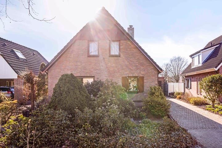 Foto 6 van Graaf van Lohnstraat 9