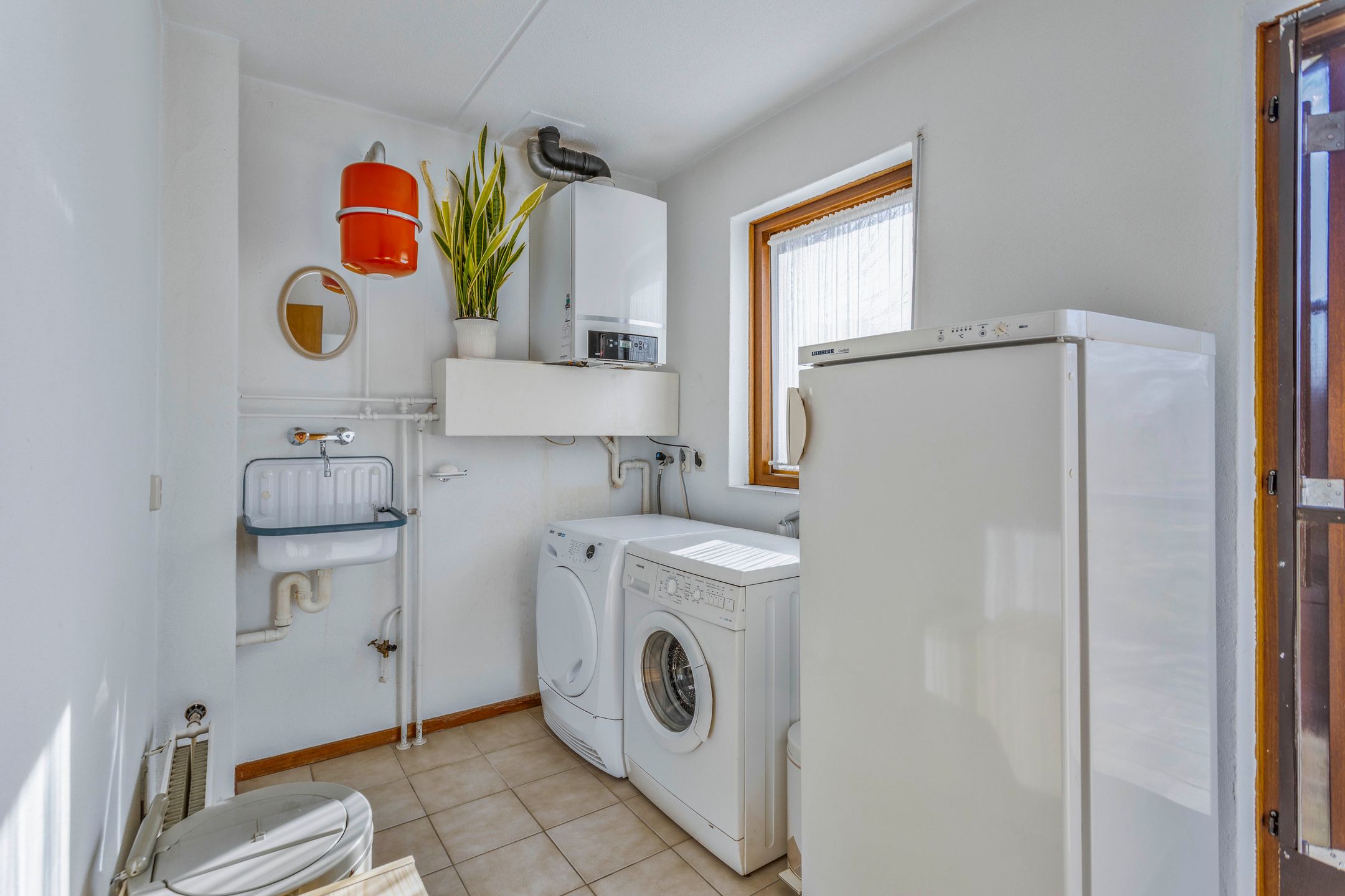 Foto 18 van Graaf van Lohnstraat 9