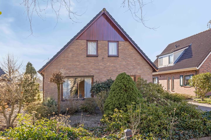 Foto 30 van Graaf van Lohnstraat 9