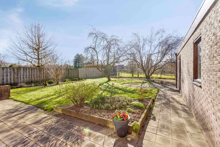 Foto 31 van Graaf van Lohnstraat 9