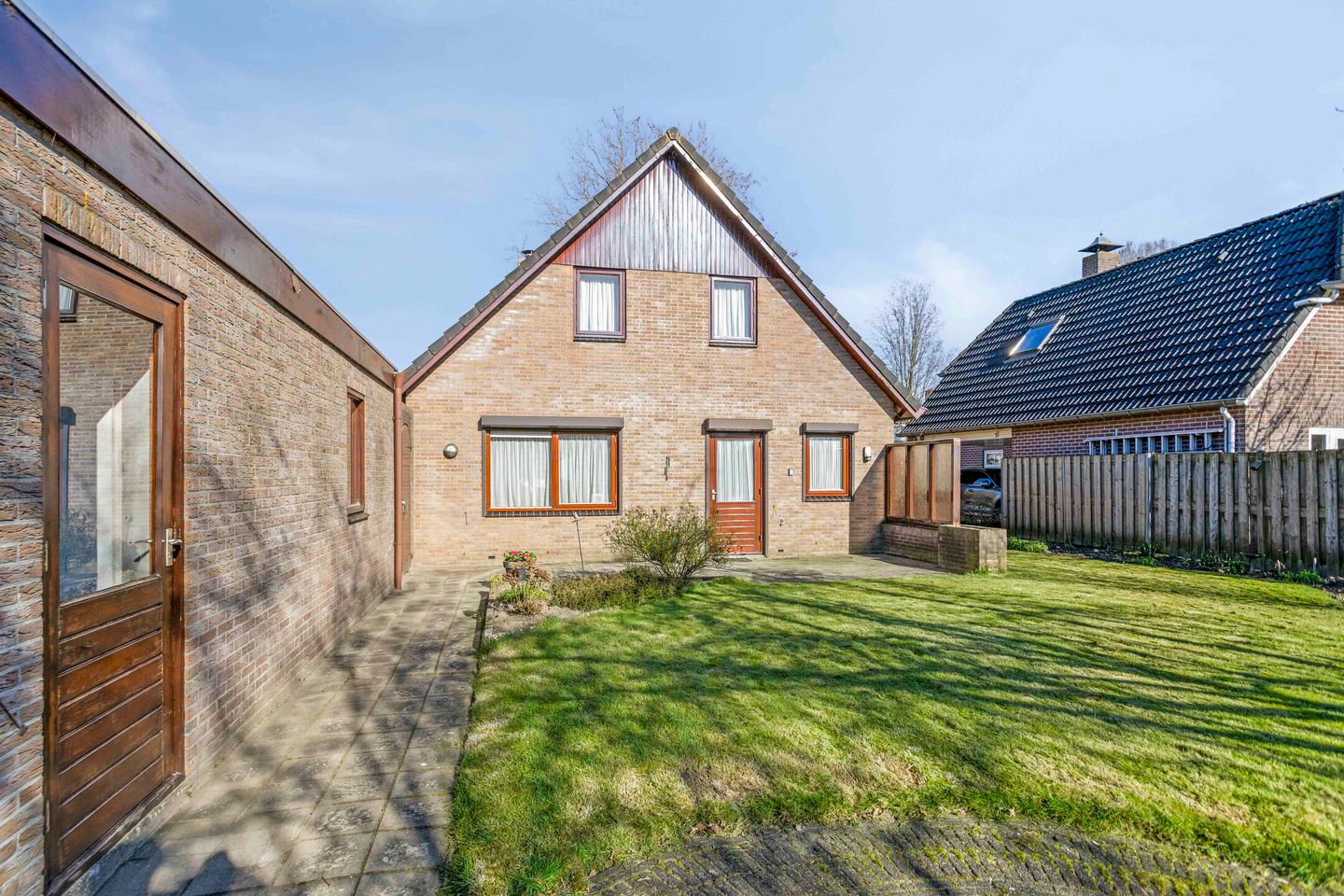 Foto 34 van Graaf van Lohnstraat 9