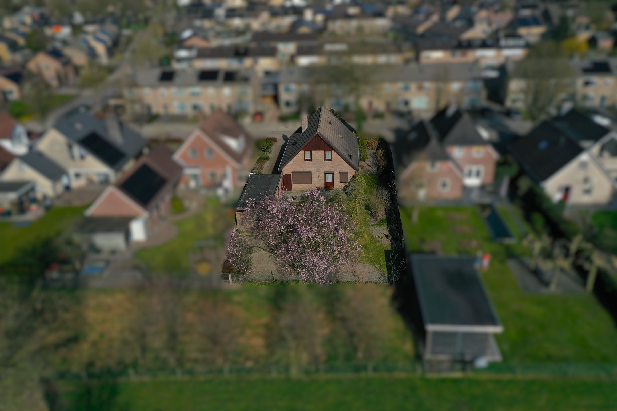 Foto 39 van Graaf van Lohnstraat 9