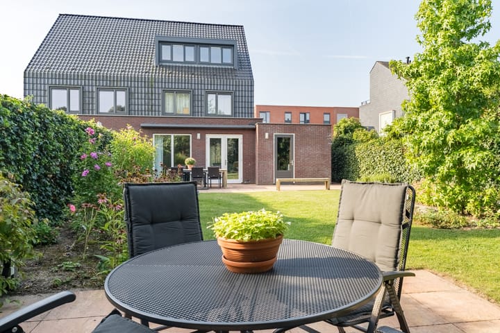 Foto 18 van Tjeerdsraklaan 13